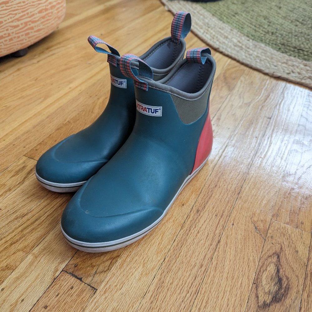Xtratuf ankle boots women's 10